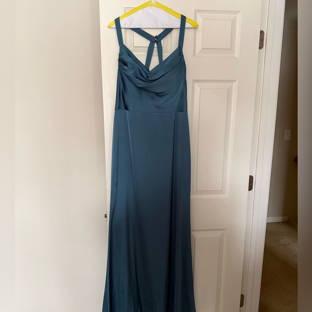 Elegant Teal Evening Gown
